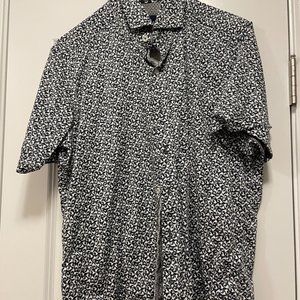 Men’s EUC Button Up Short Sleeved Shirt Robert Graham Medium Tailored Fit
